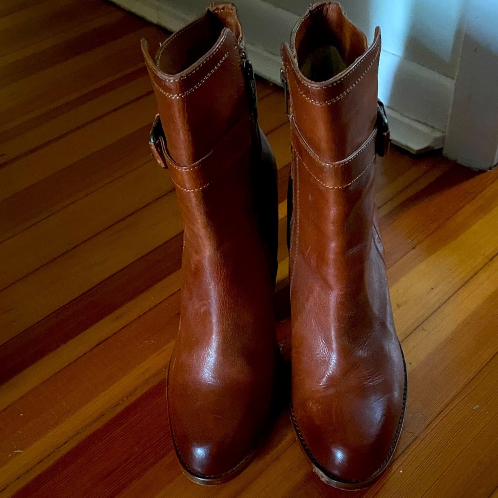 GORGEOUS 👢FRYE BOOTS👢